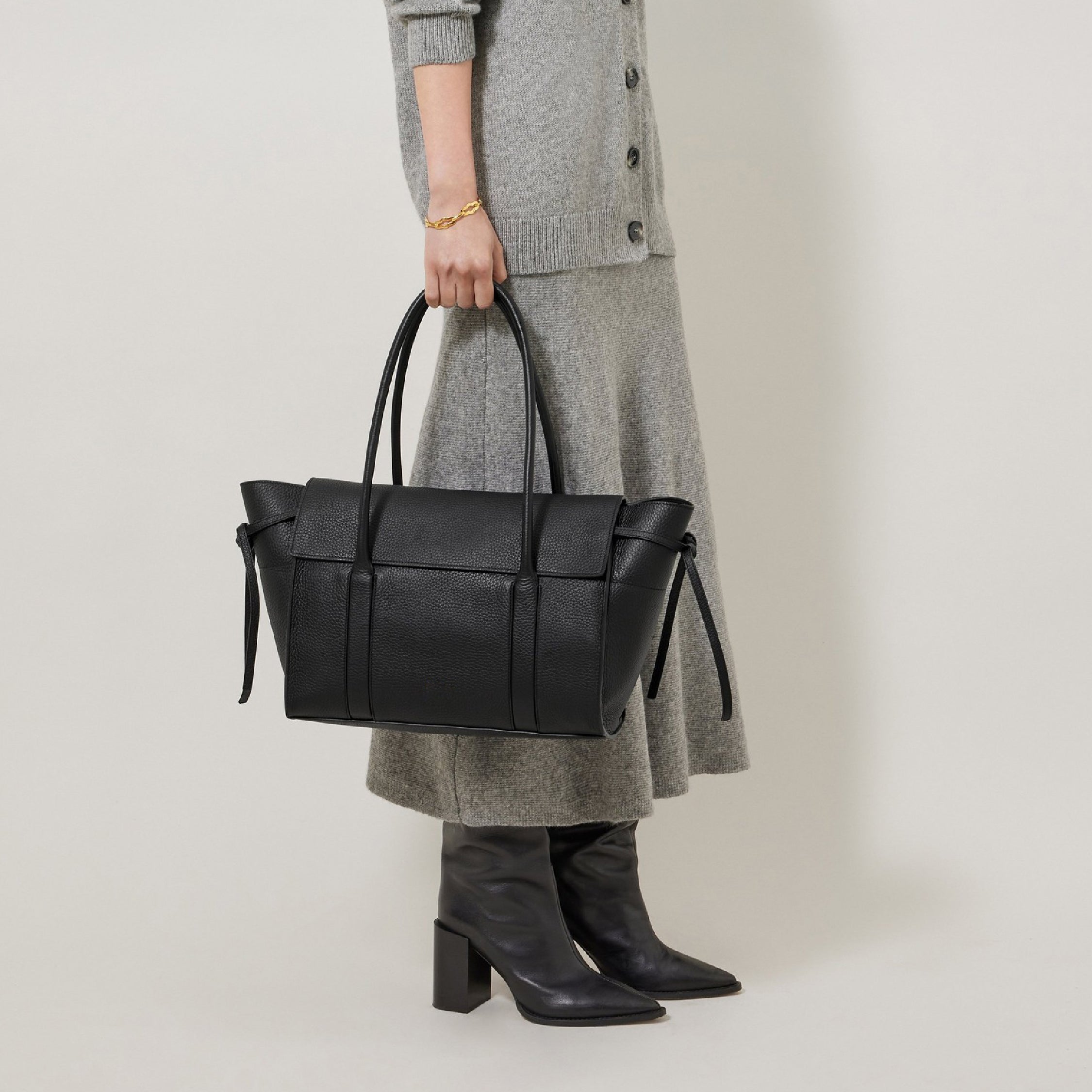 Maxi Tote - Black