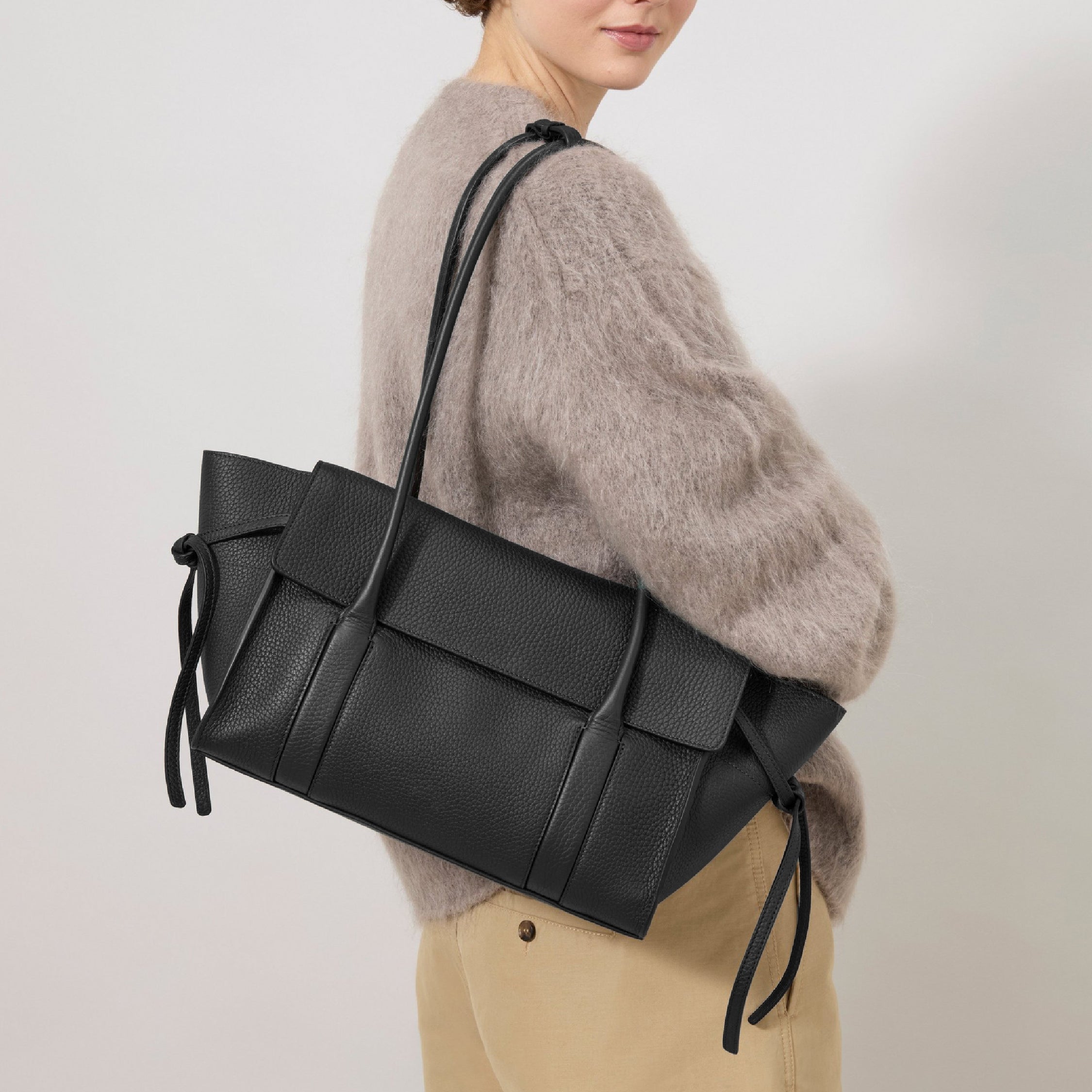 Midi Tote - Black